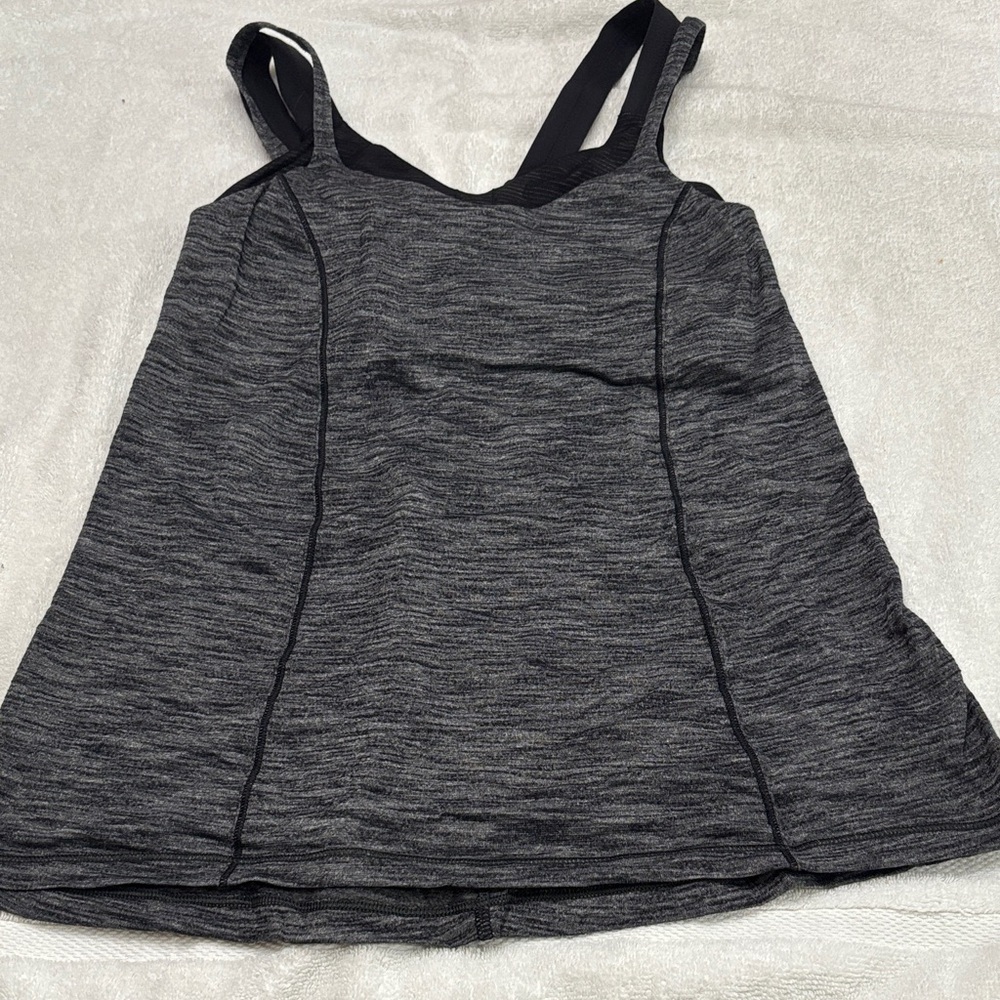 Lululemon tank top with bra